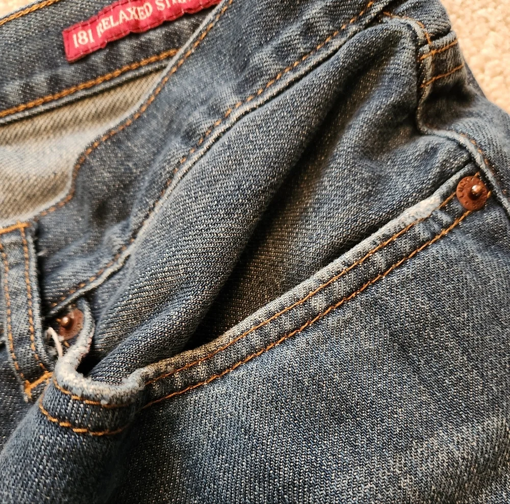 Lucky Brand 181 Relaxed Straight Mid-rise Men's Blue Jeans - Size 38x32 - Picture 4 of 11